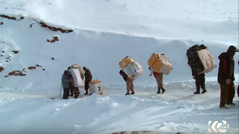 ژمارەیەك  كۆڵبەری رۆژھەڵاتی كوردستان دەكەونە ژێر بەفر